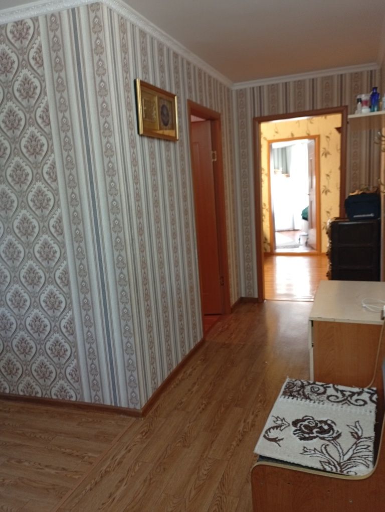 Продам 4х комнатную квартиру