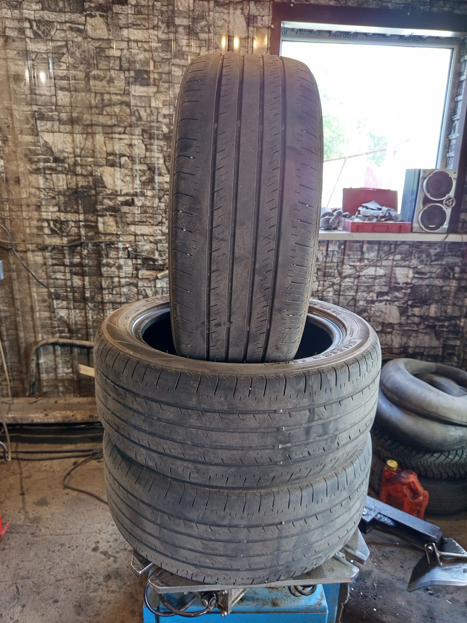 Продам 215 50 r17