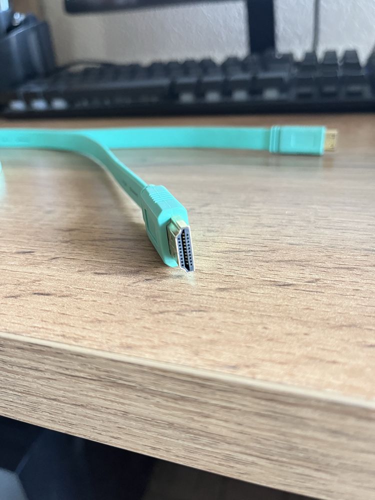 Продам кабель HDMI - mini HDMI. 1.5 метр. Переходник