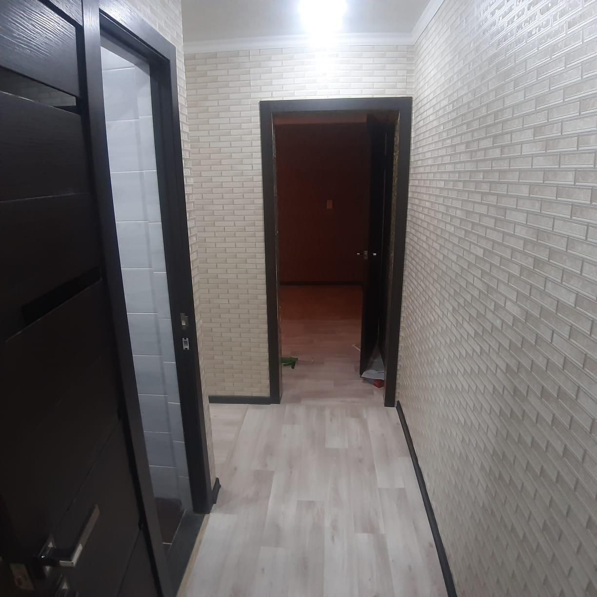2х комната квартира сатылады центрда