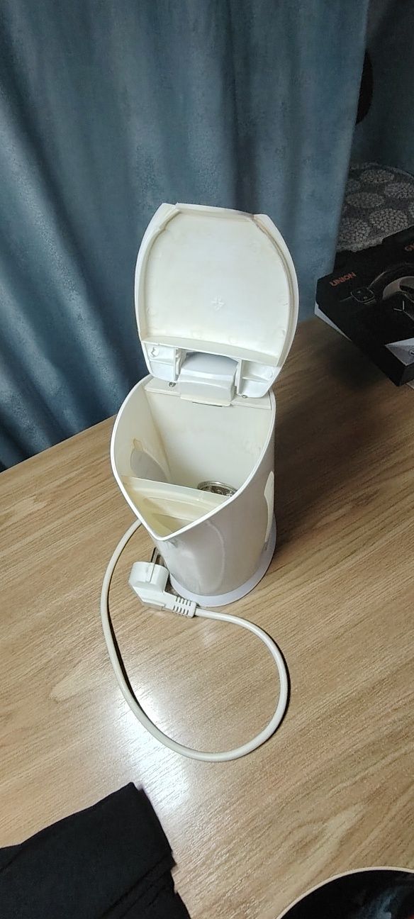 Продам чайник электрический