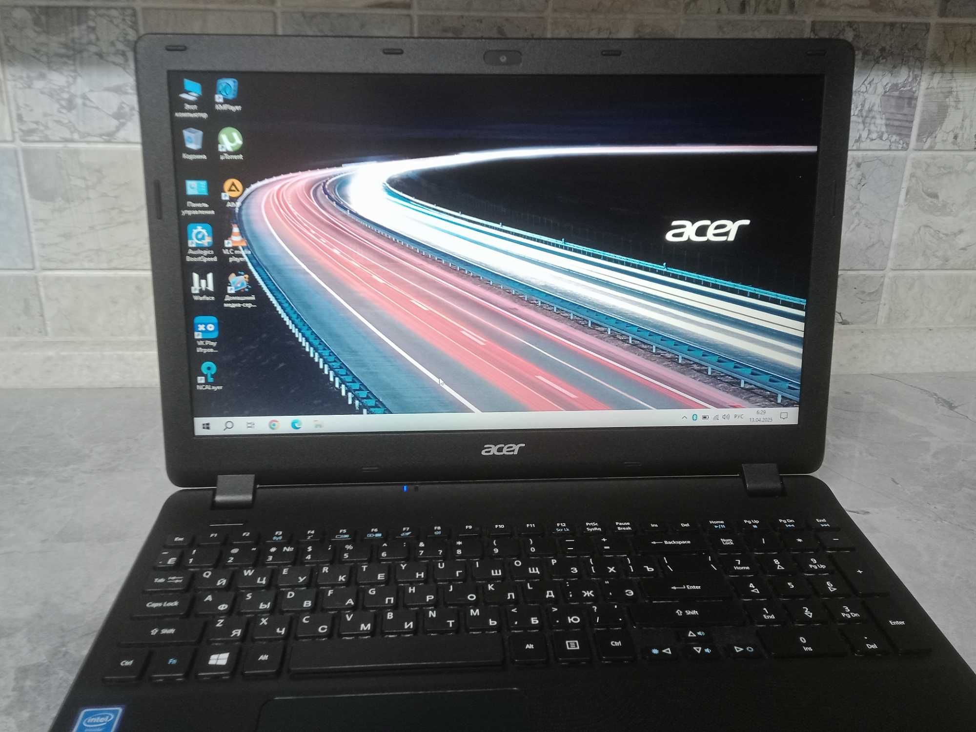 Продам ноутбук Acer в отличном состоянии!