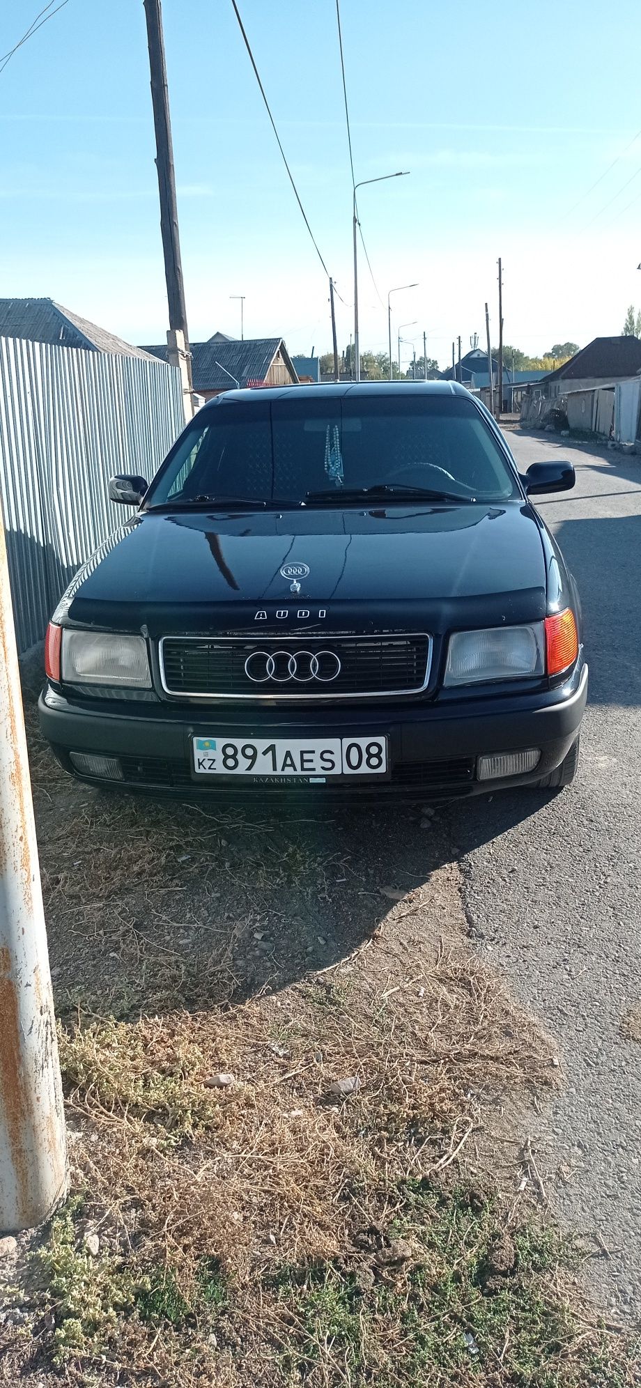 Продаю машину Audi 100 C4