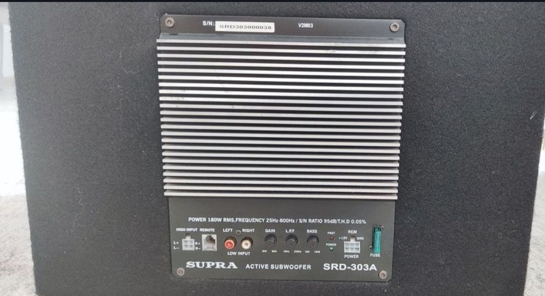 Сабвуфер Supra SRD-303A со встроенным уселителем