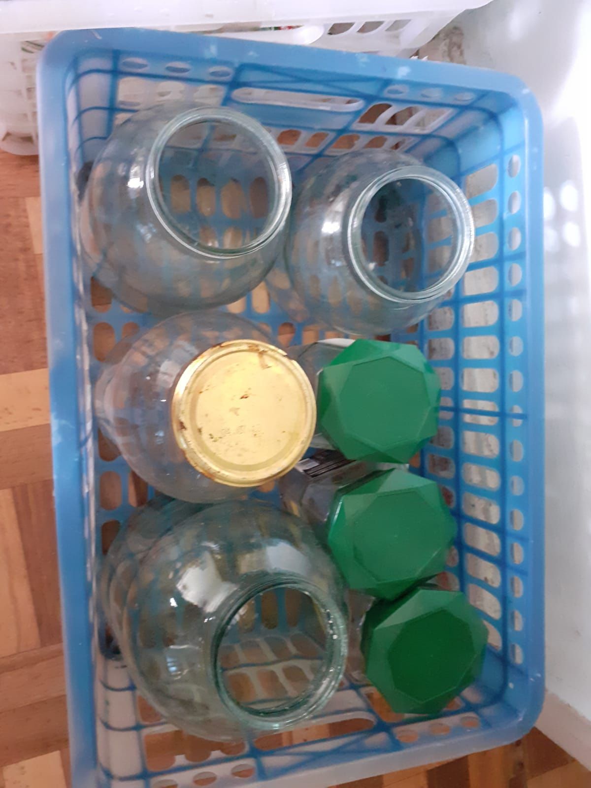 Продам стеклянные банки для консервирования