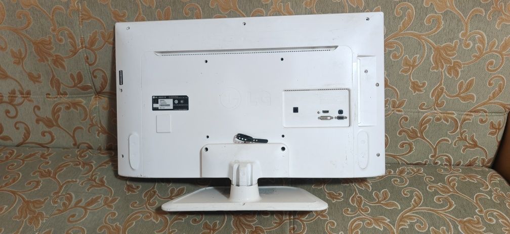 Монитор LG 32дюйма 32MB25VQ