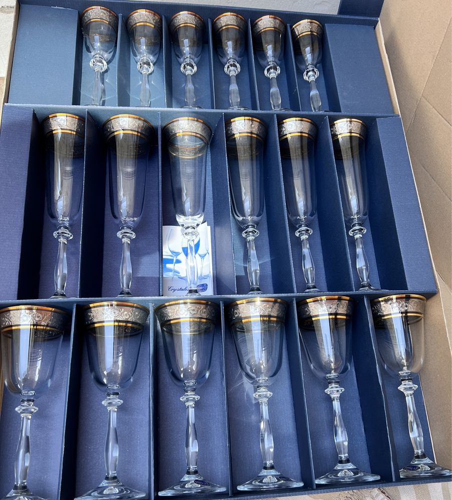 Продам Набор фужеров (бокалов) из богемского стекла 18 предметов
