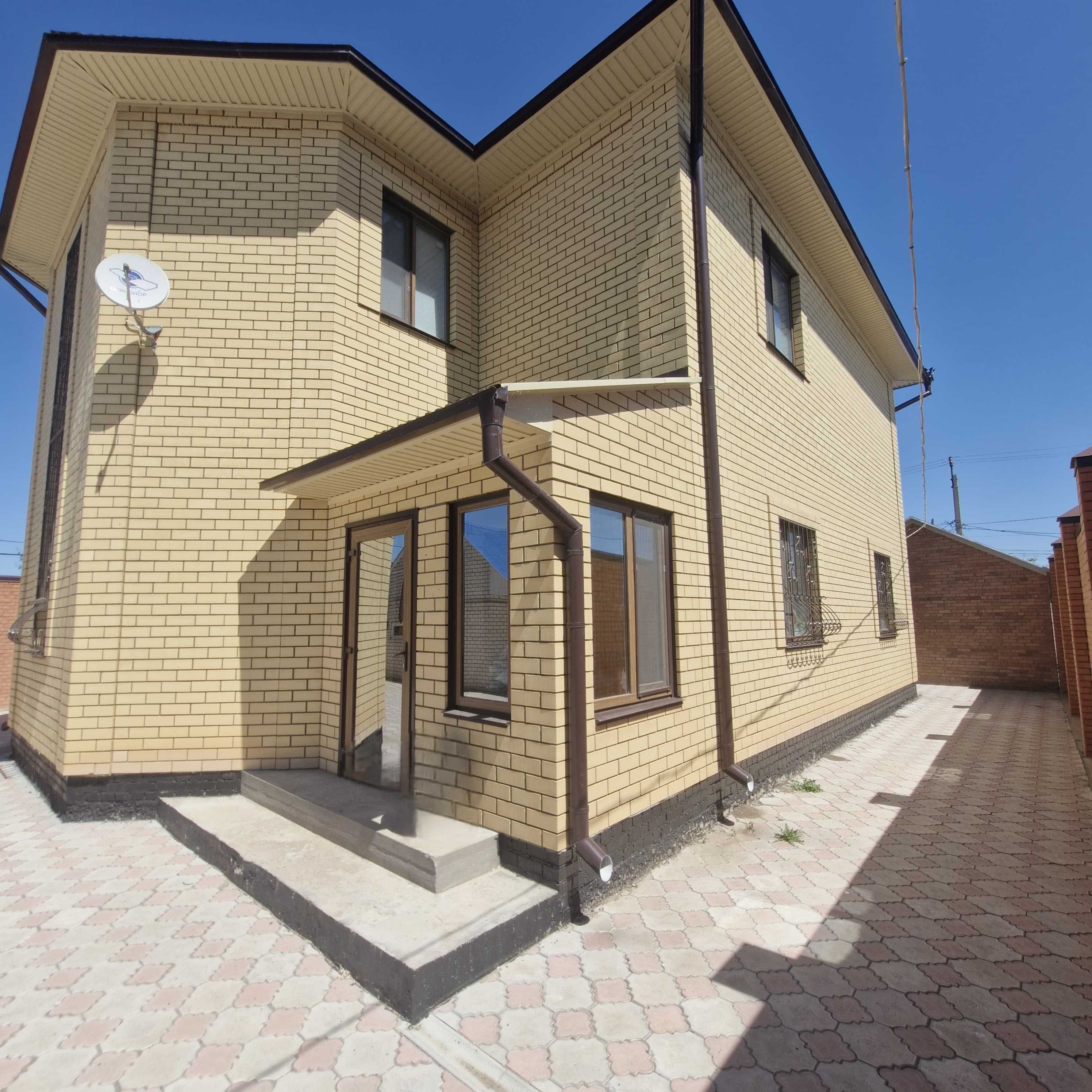 Продам двухэтажный коттедж в Подстепном, пятикомнатный