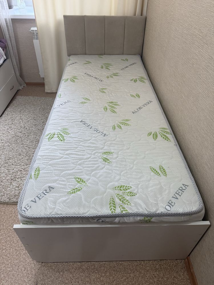 Продам 1 спальную кровать