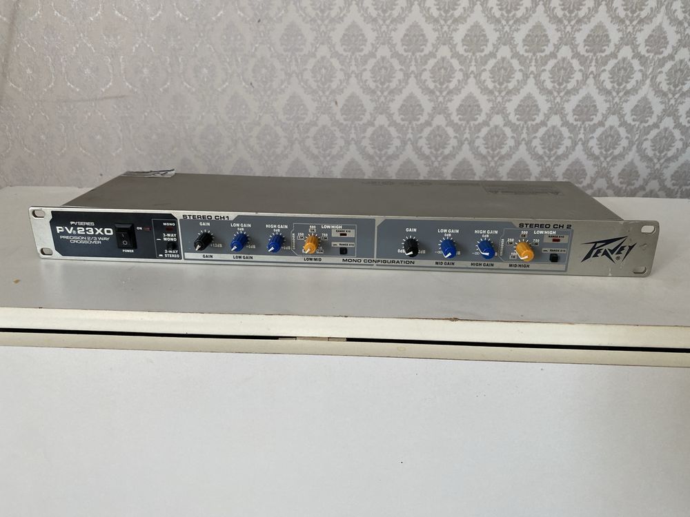 Двухканальный кроссовер Peavey PV 23XO