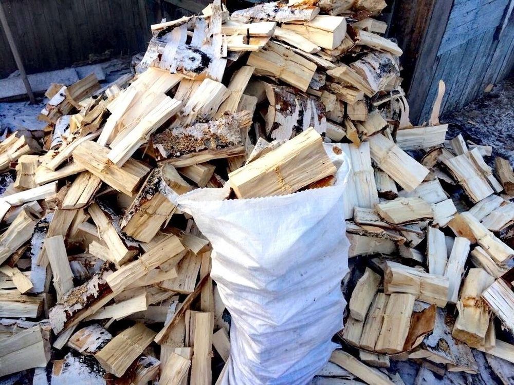 Продам  дрова в мешках рубленные.
