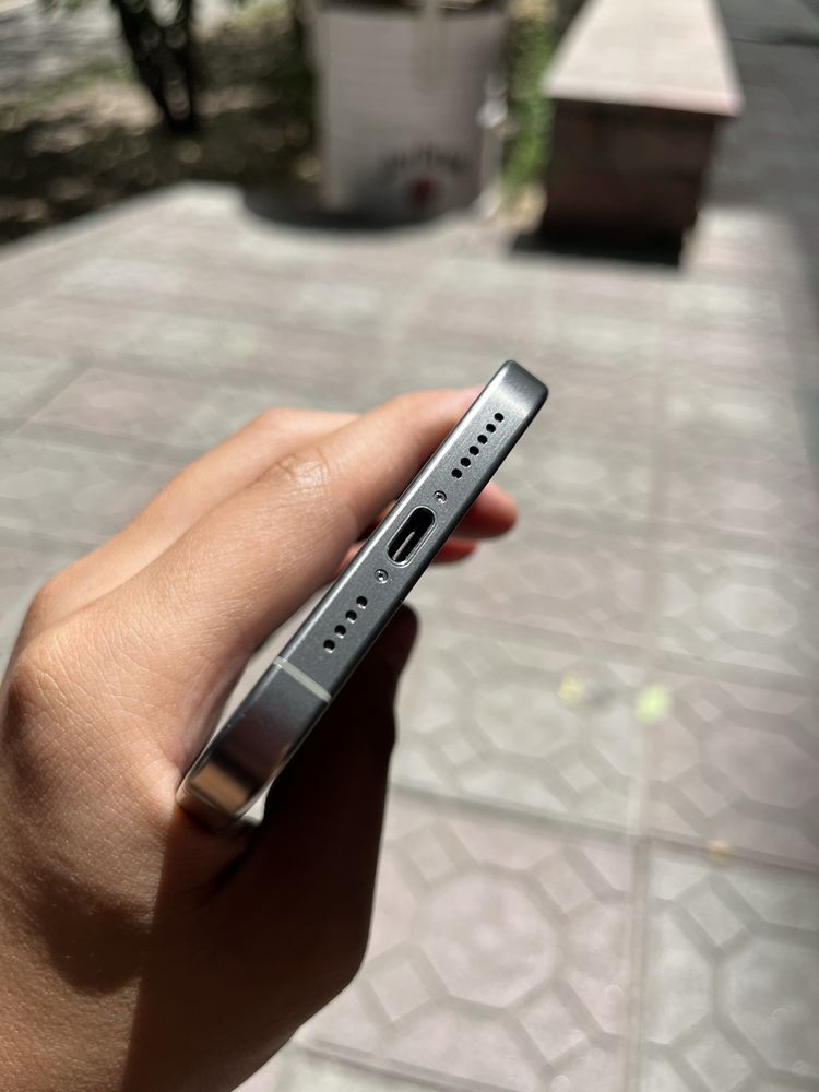 iPhone 15 pro max 1 tb титан
