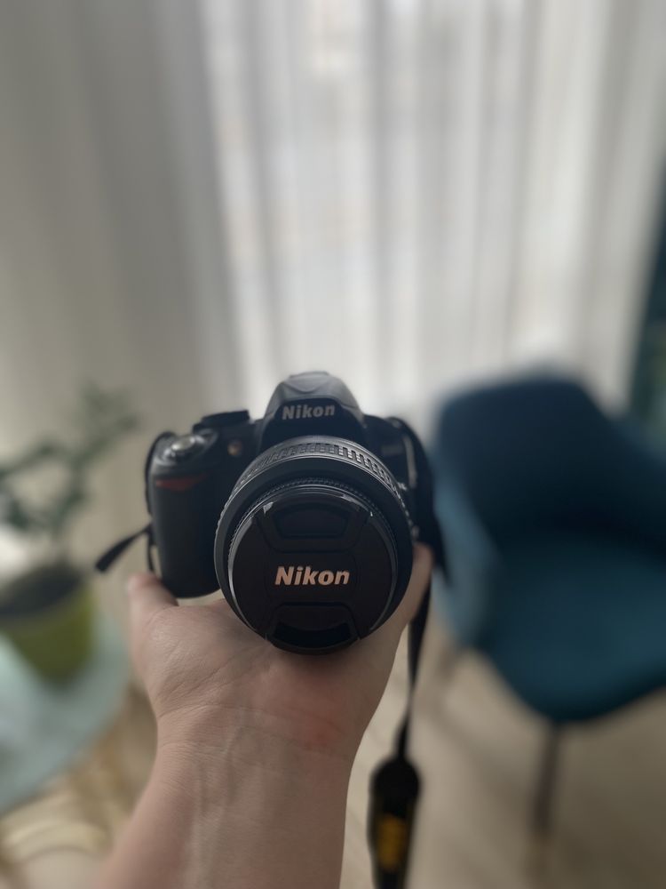 Зеркальный фотоаппарат (камера) Nikon d3100
