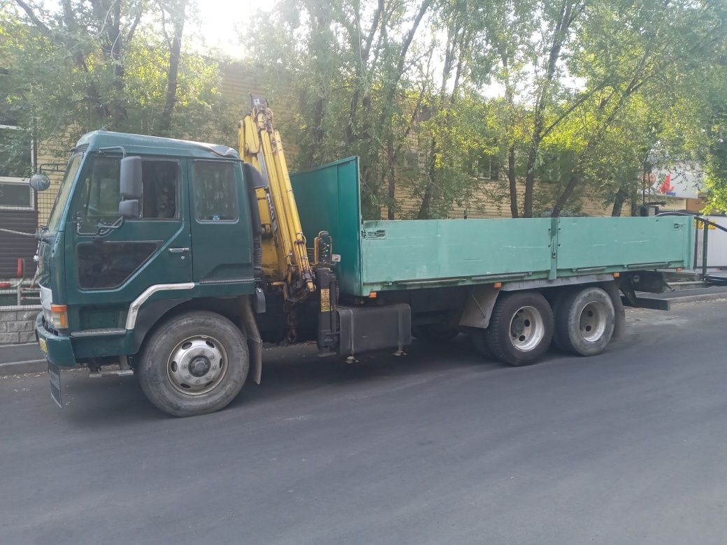 Продам манипулятор Mitsubishi FUSO TRACK