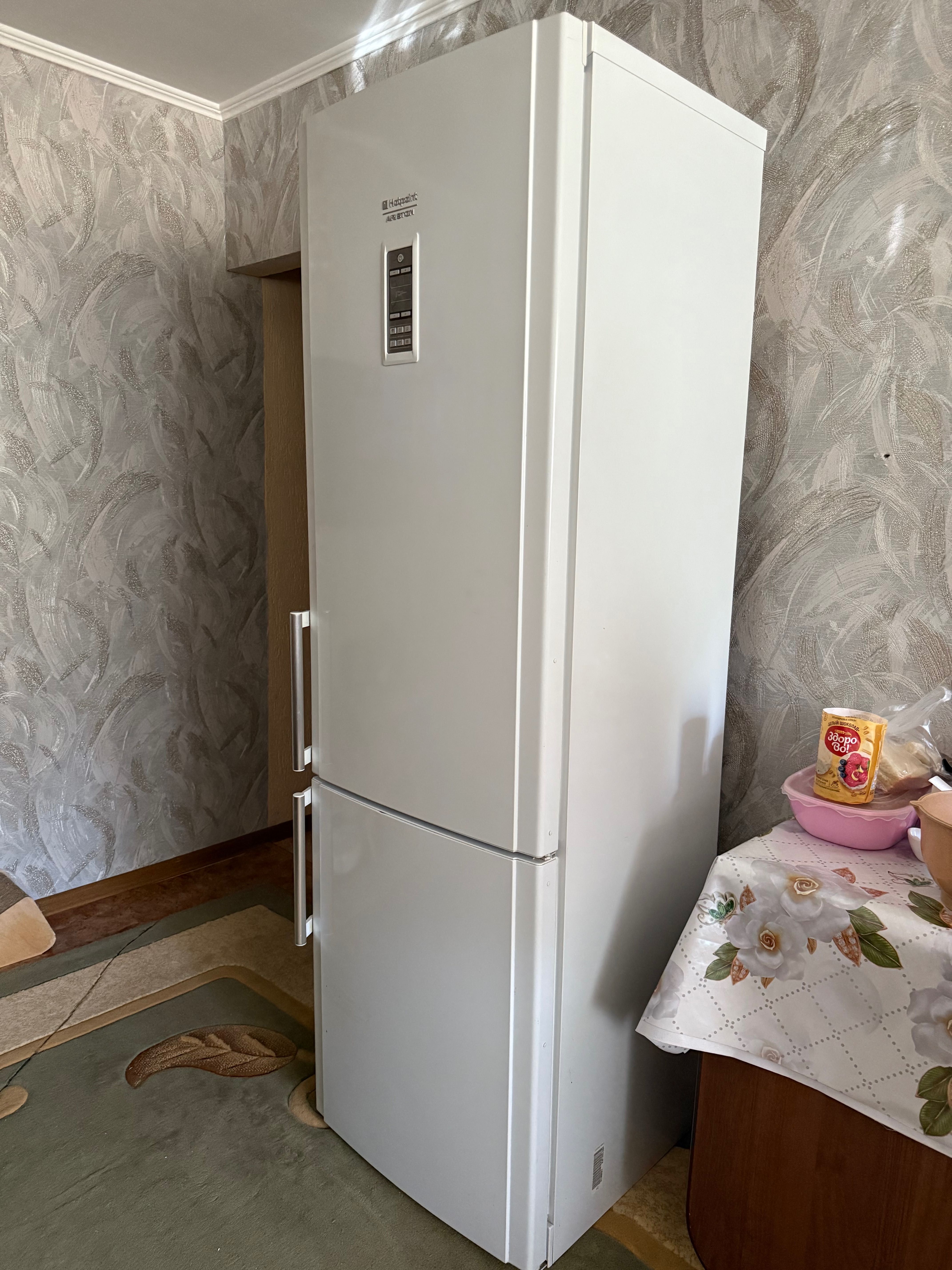 Продам холодильник.