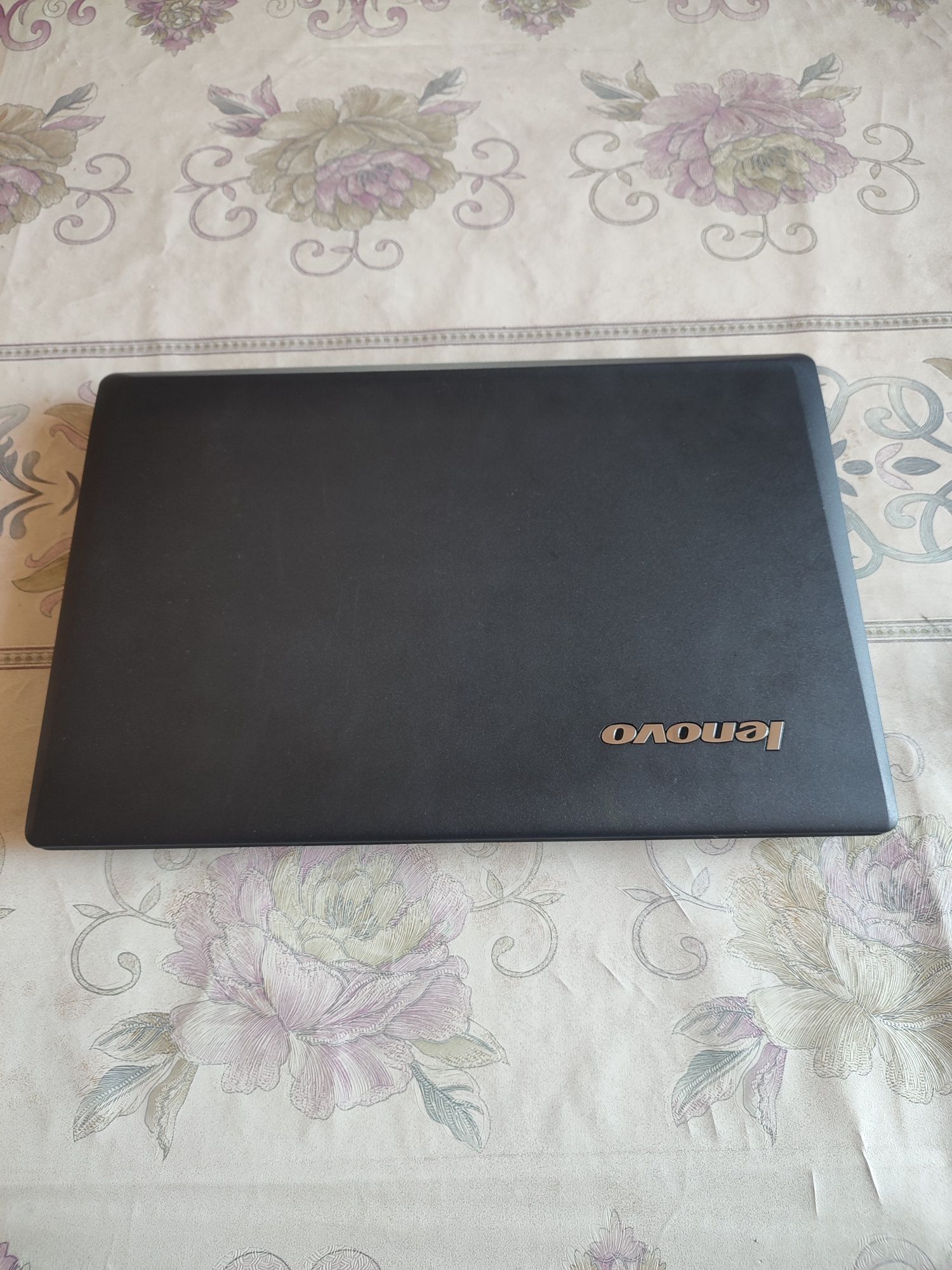Ноутбук Lenovo G560 для офисных работ и студентов