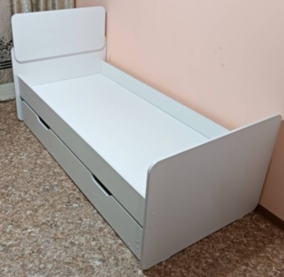 Продам детскую кровать на двоих деток