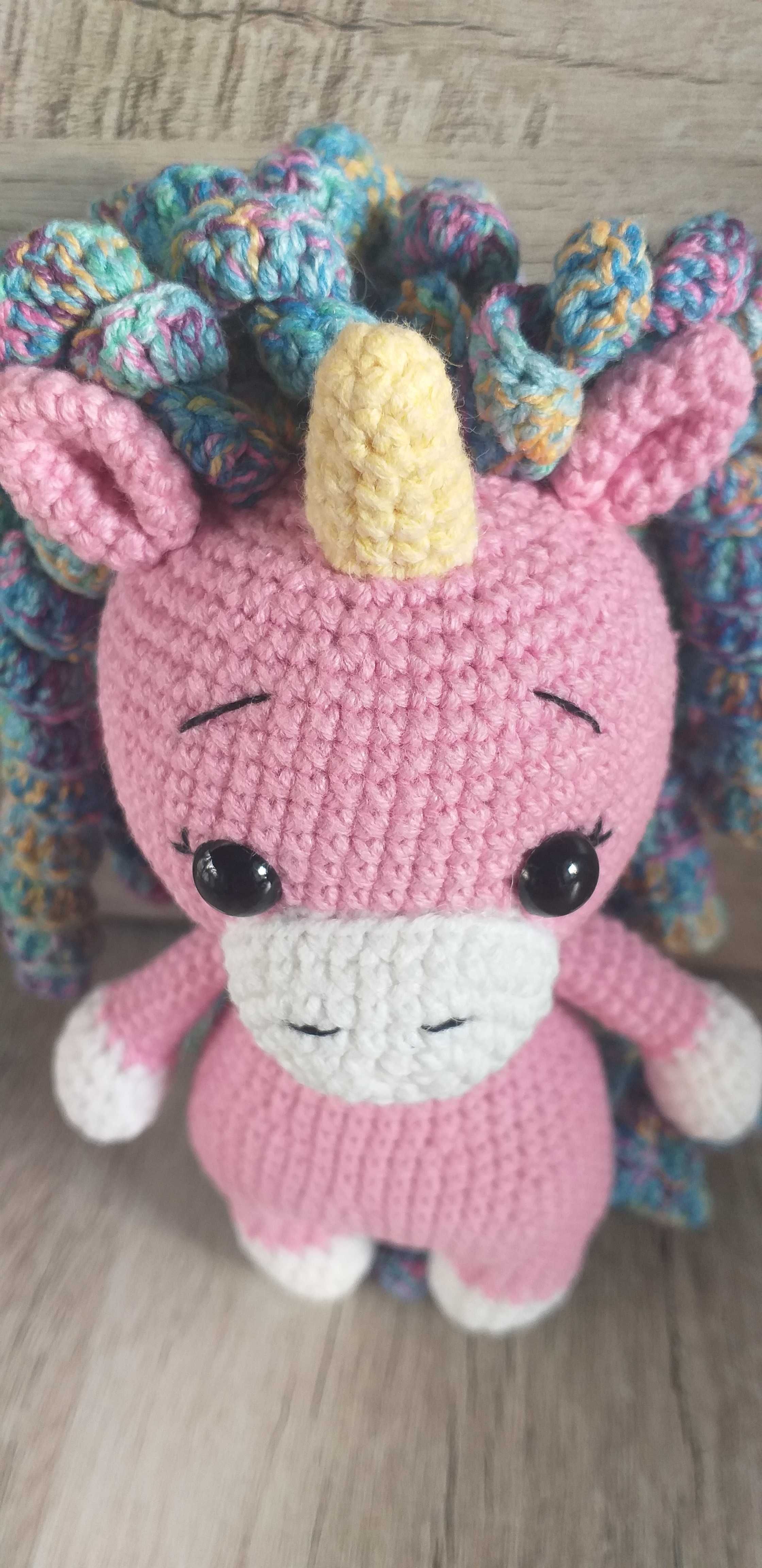 Вязаная игрушка Единорожка