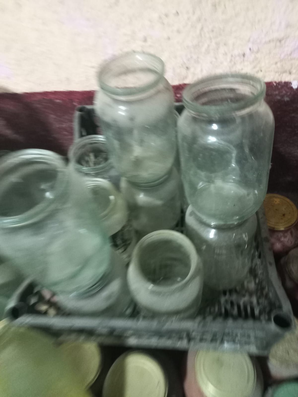 Продам Банки б/у