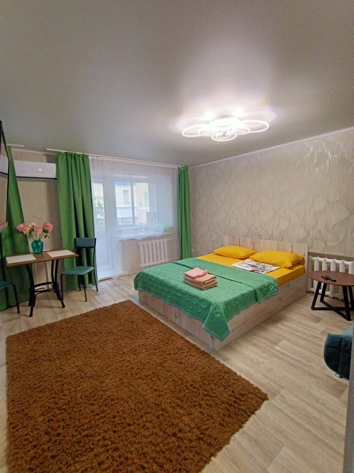 Кондиционер,  4 часа 8000 , 1  комн центр Детский мир , безконтакт