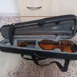 Продам скрипку 4/4 с чехлом