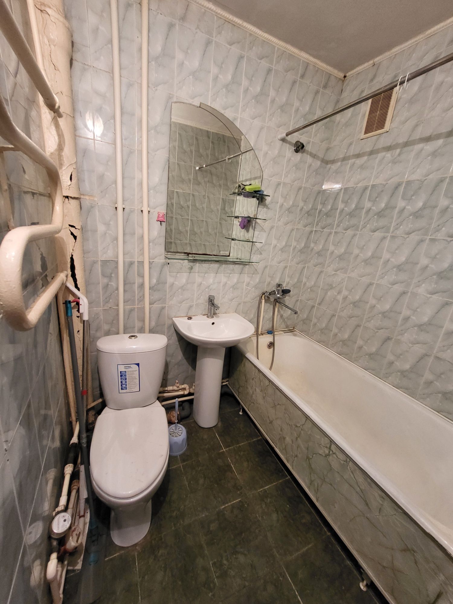 Продам 1 комн кв в центре  Сокол