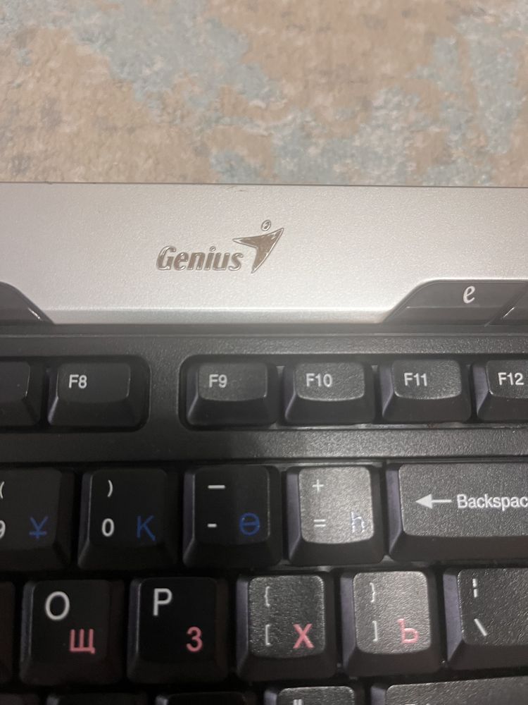 Клавиатура genius рабочая в идеальном состоянии