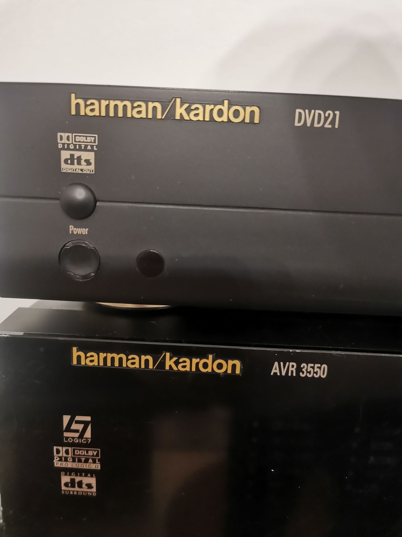 Музыкальный центр Infinity, c ресивером Harman Kardon
Ресивер Harman K