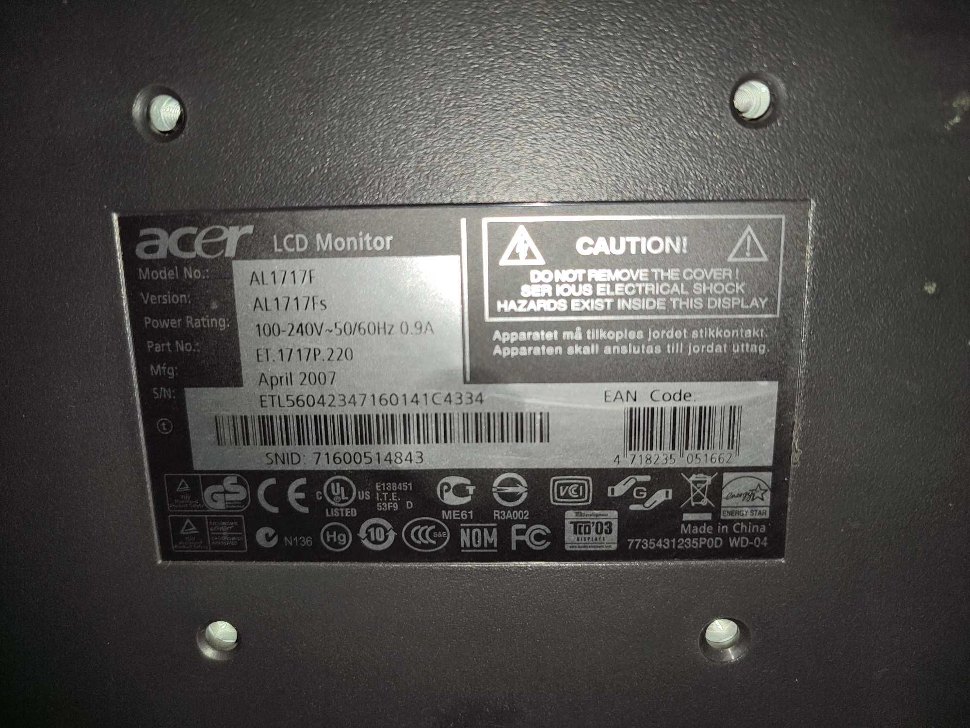 Монитор"Acer" и ,,LG" б/у рабочие в хорошем состоянии.