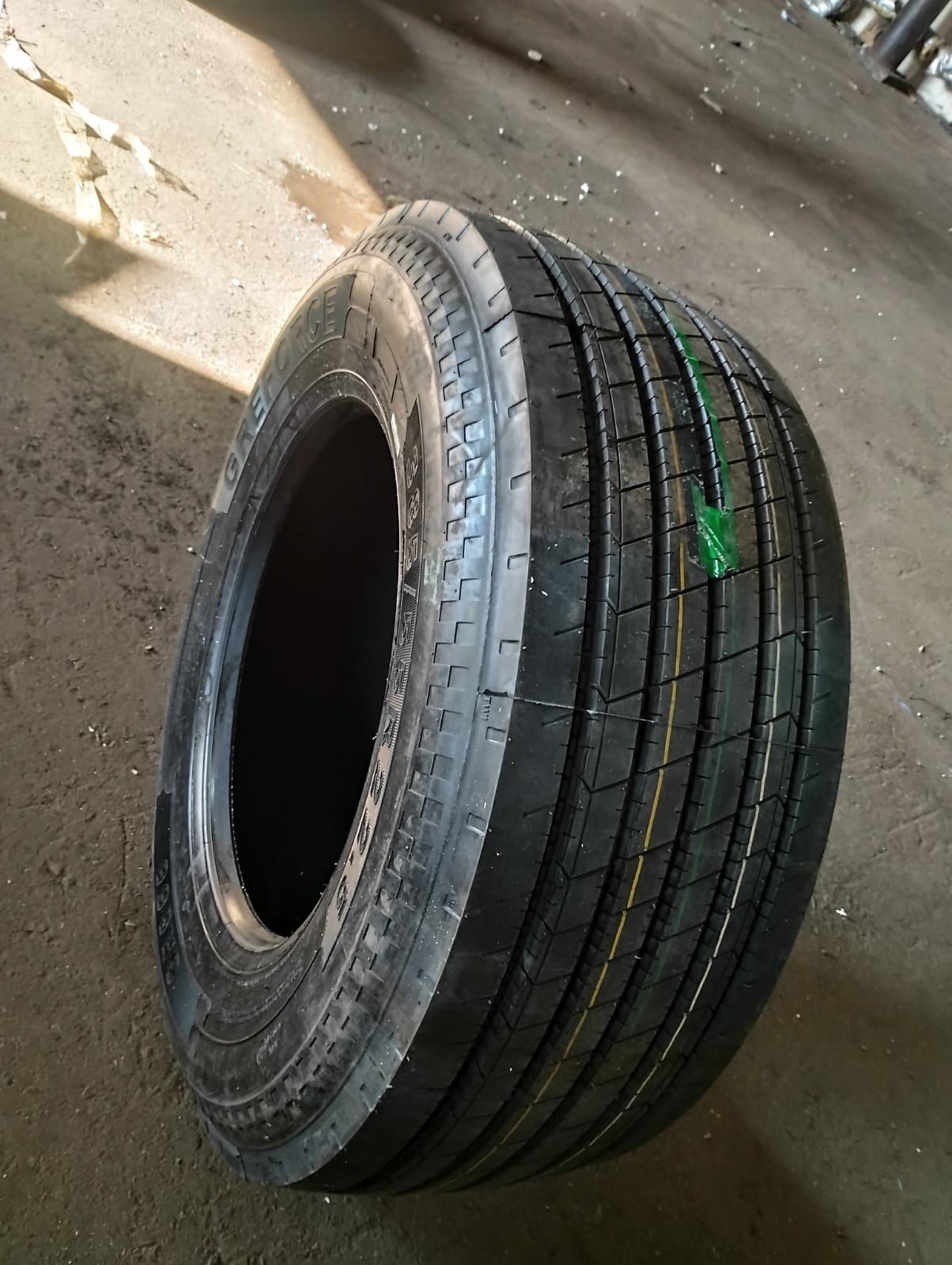 385/55R22,5 РУЛЕВАЯ