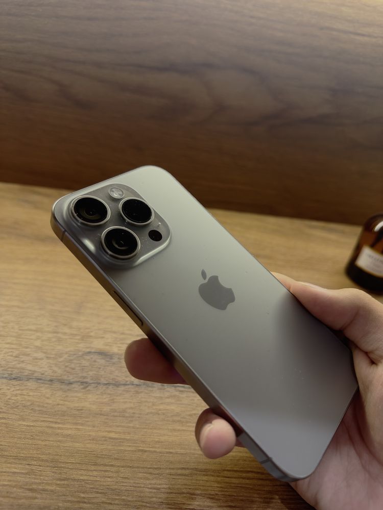 Iphone 15 pro 87%