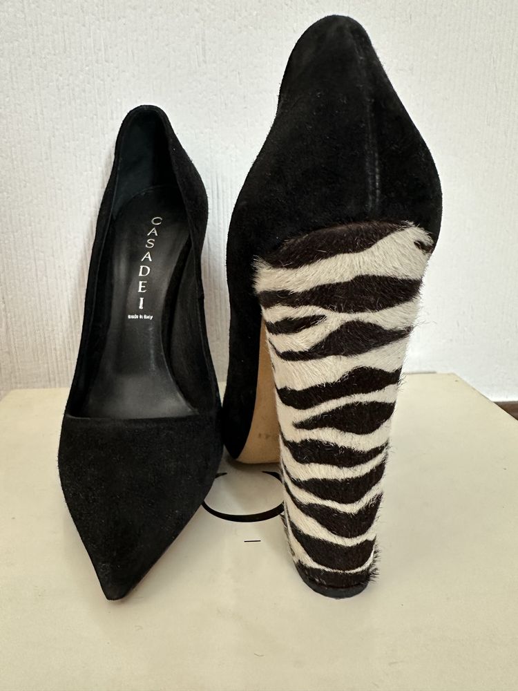 Туфли Casadei замшевые