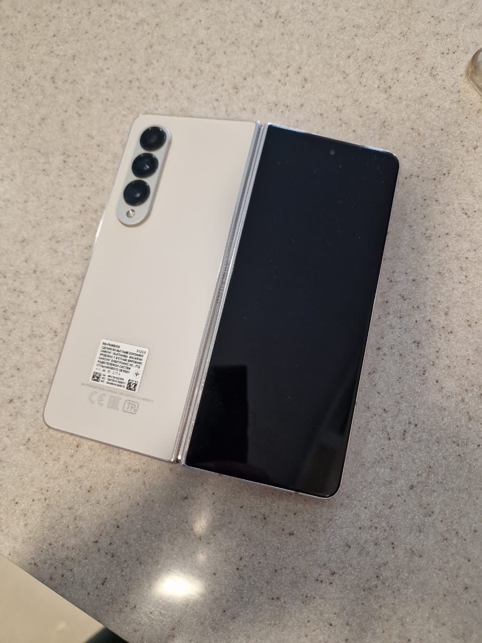 Продаю Samsung Z Fold4