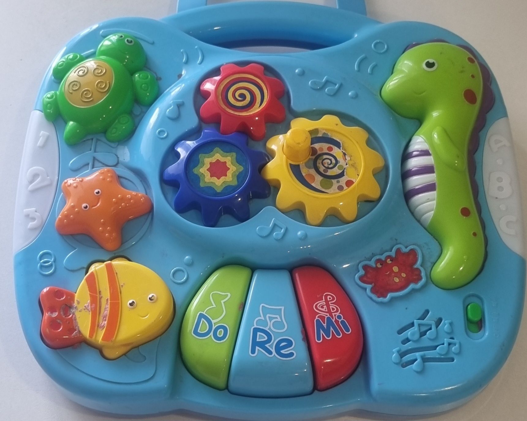 Продается музыкальная игрушка