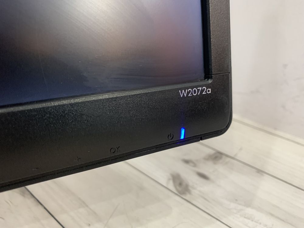 Мониор HP 20
