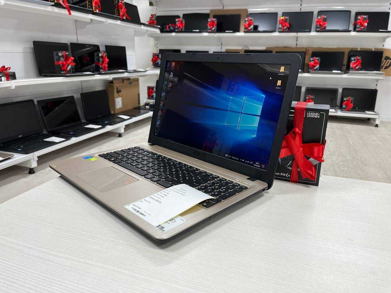 Надежный ноутбук для офиса ASUS Core i3/озу4/SSD256/HDd500 GeForce 2gb