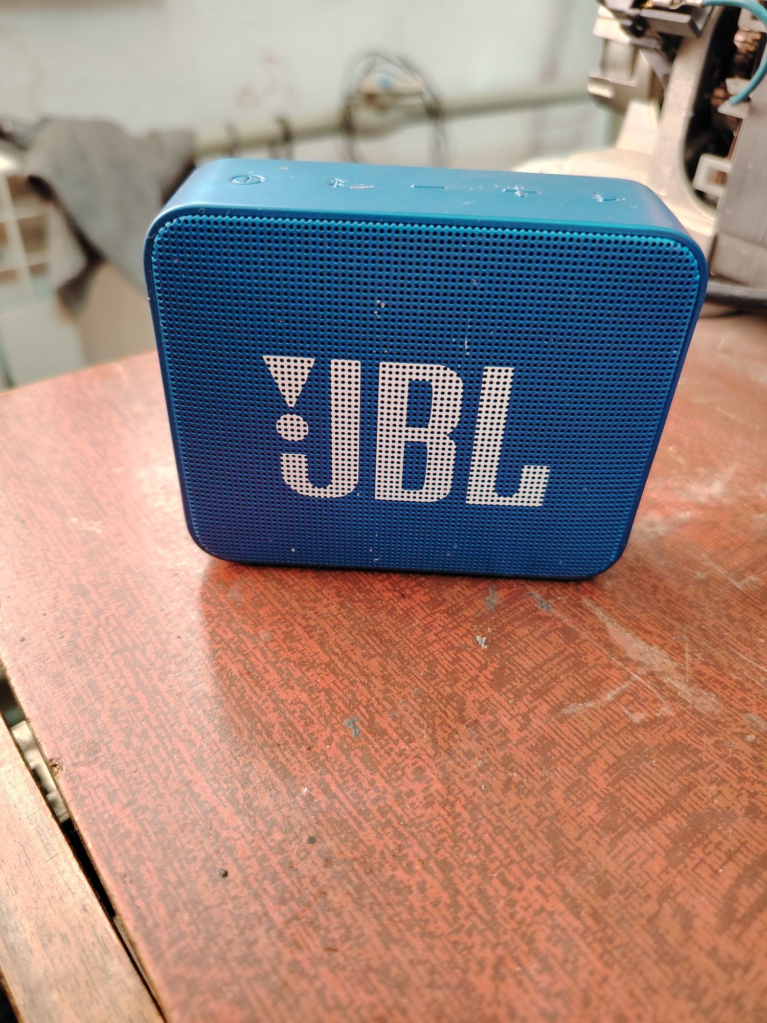 Продам колонку JBL оригинал
