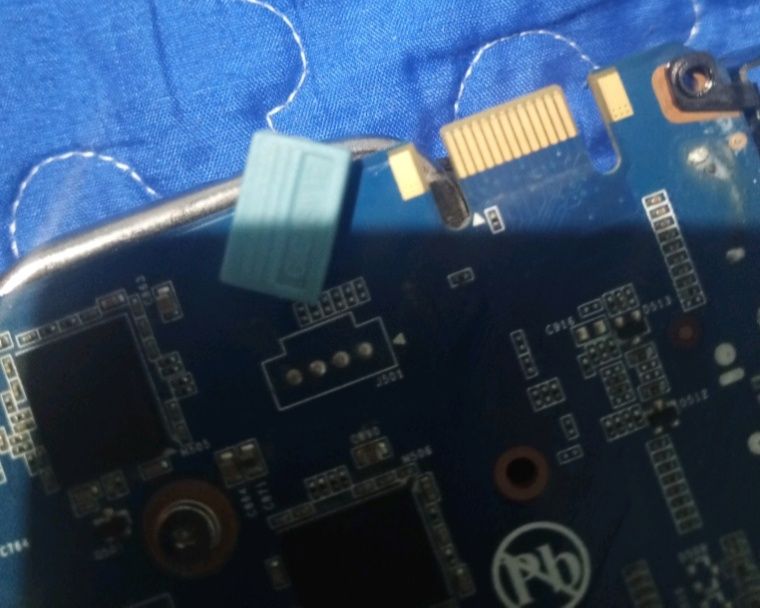 Продам видеокарту GTX 450
