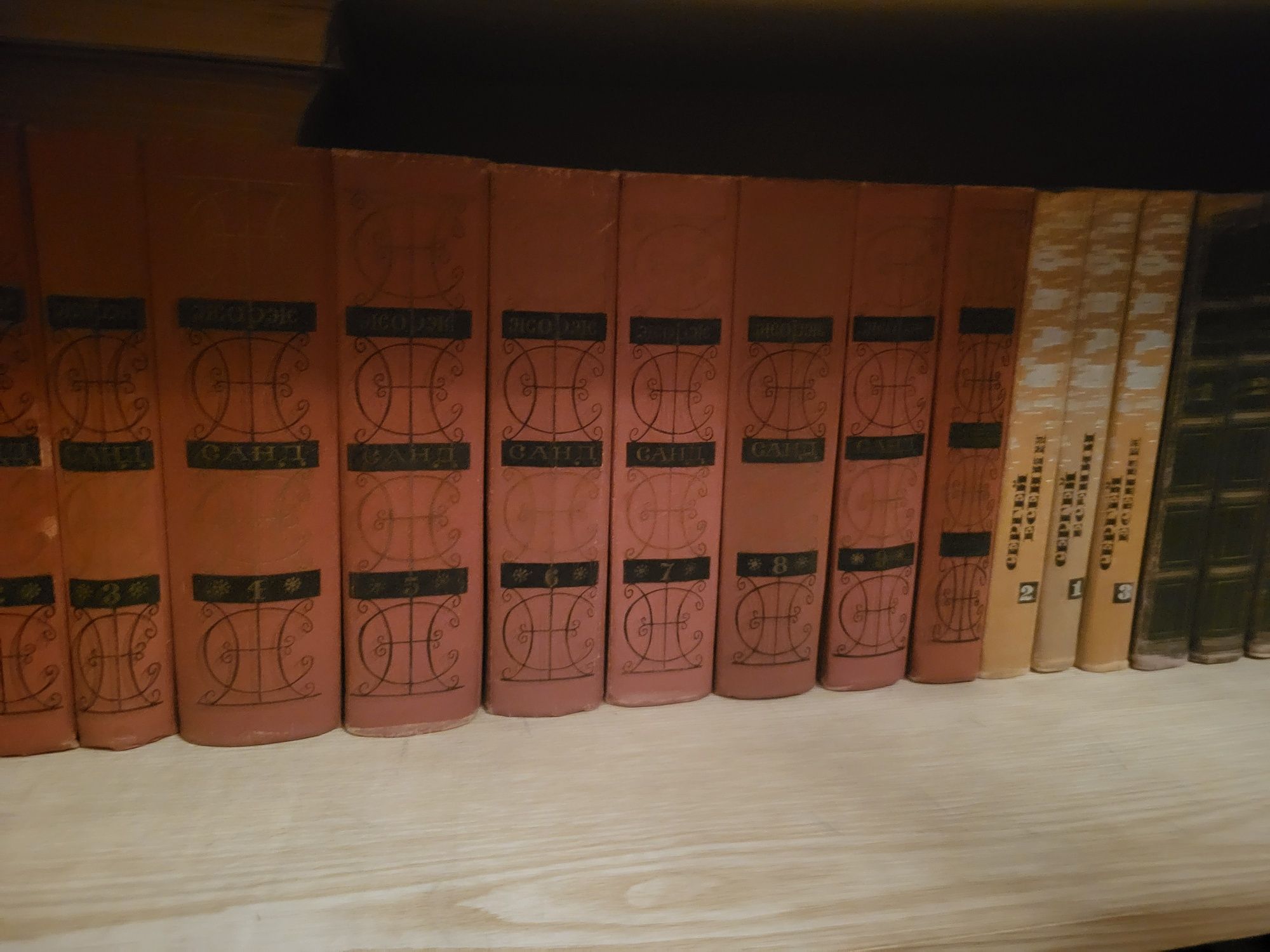 Продам сборники книг