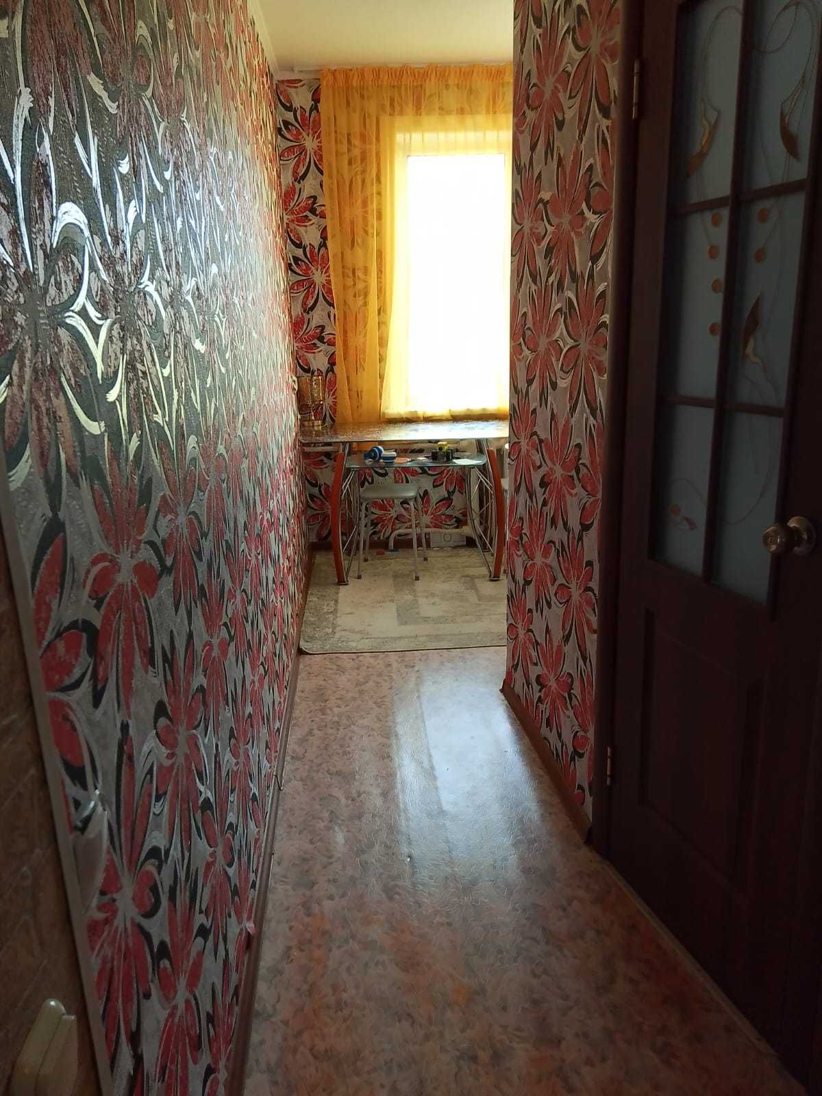 Продам 2 комнатную квартиру в центре