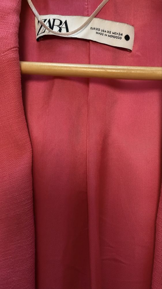 Zara розовый пиджак 42