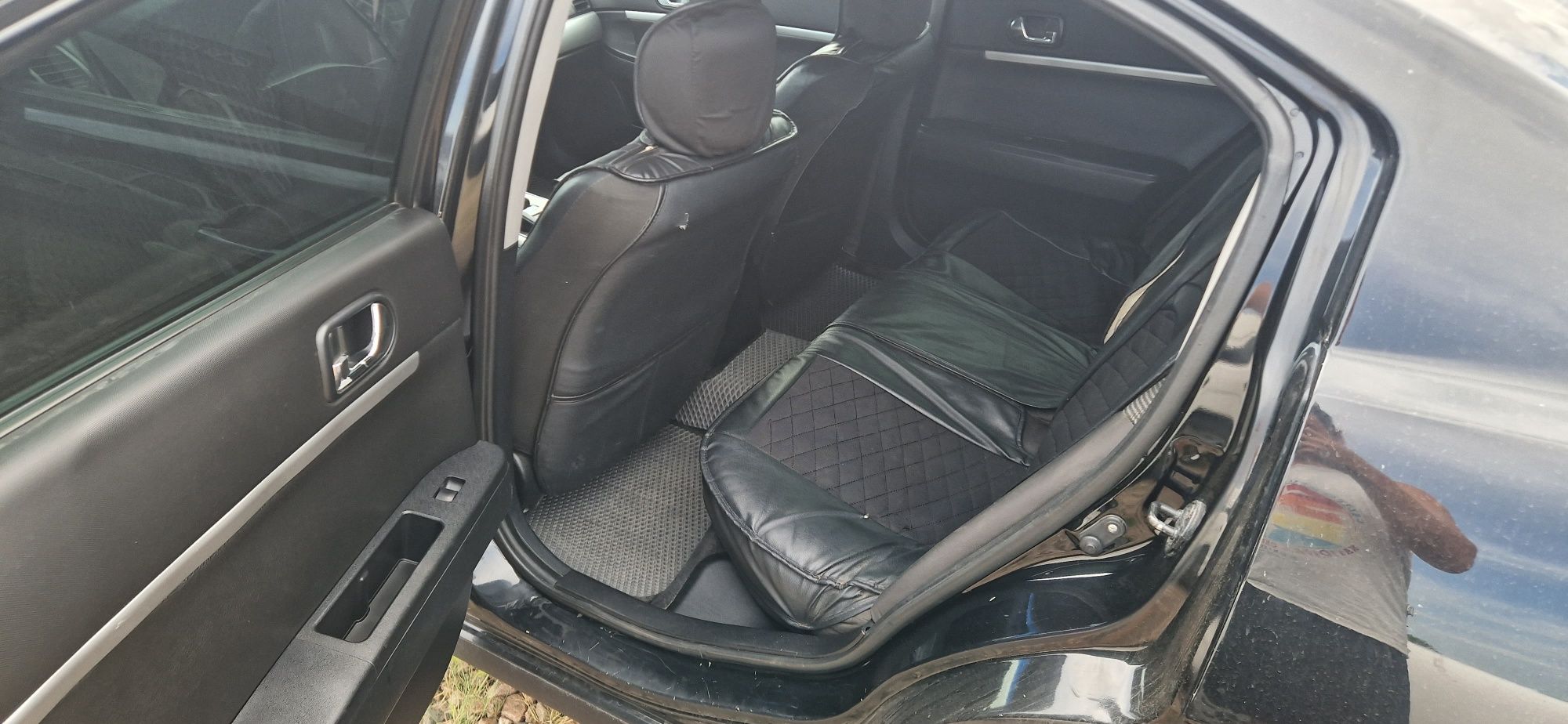 Продам митсубиси галант 2008 год  автомат 2.4