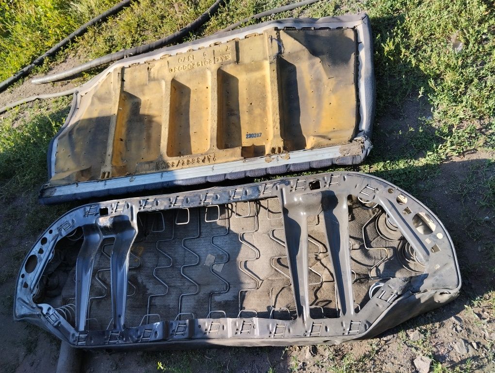 Задний диван Мерседес 190 продам