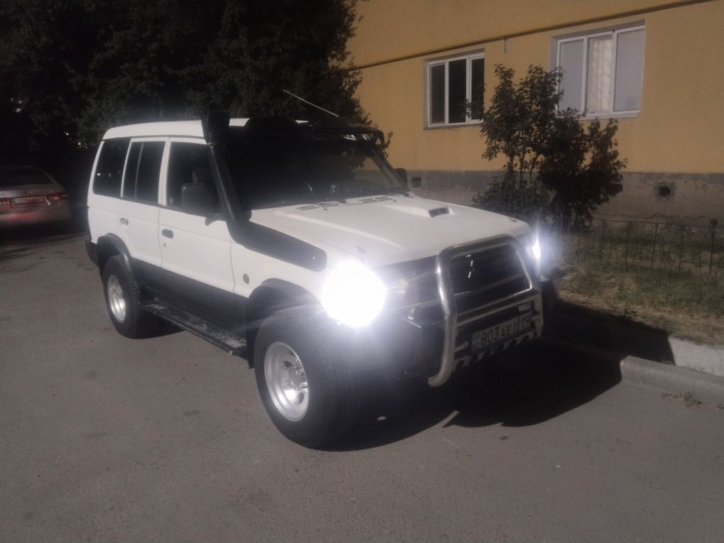 Продам внедорожник