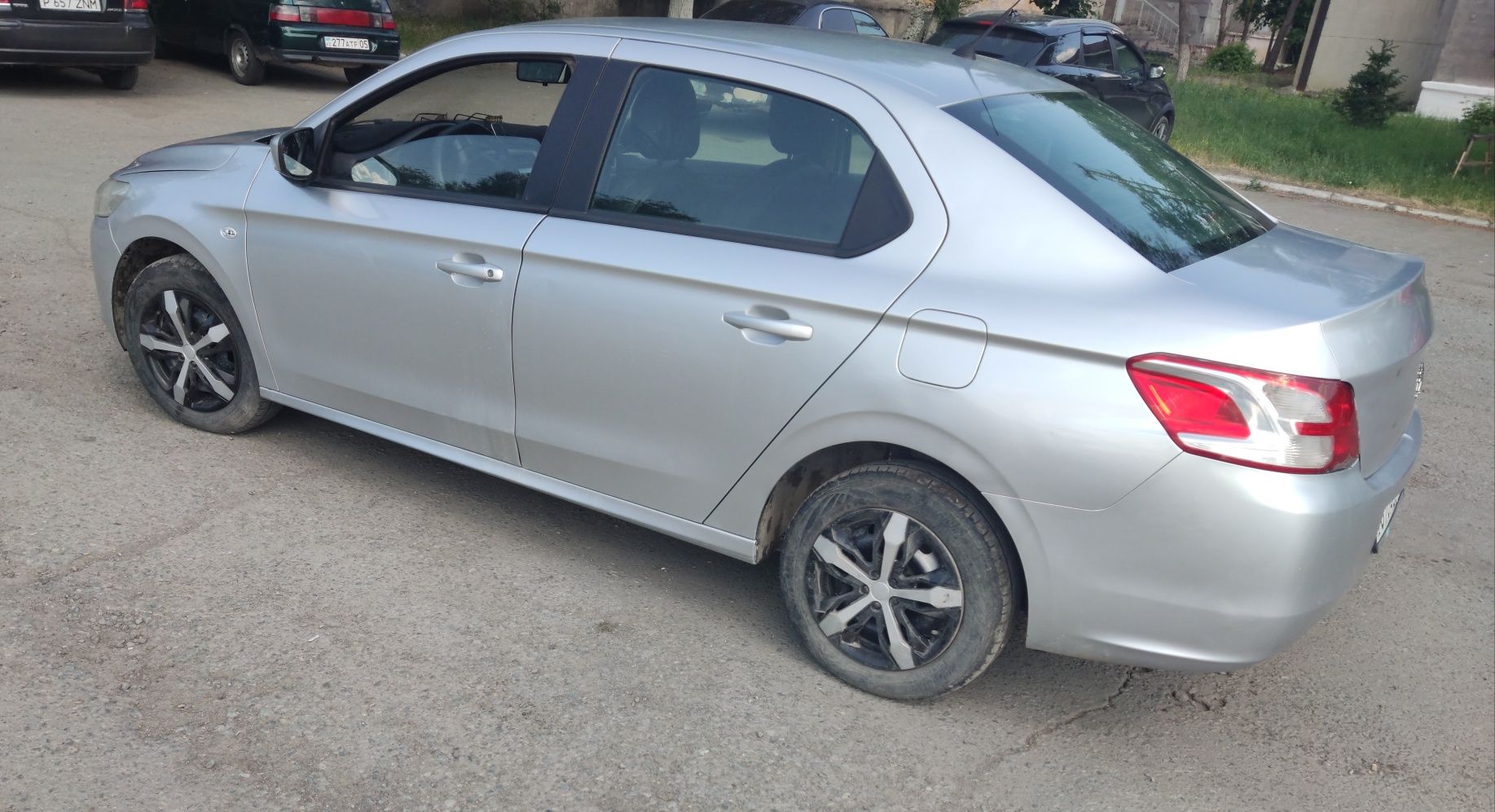 Продам Peugeot 301