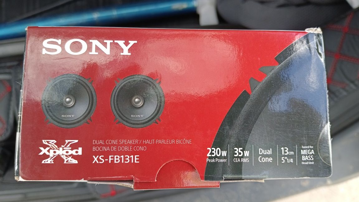 Продам колонки автомобильные на 13 Sony.