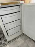 Продаю морозильник Indesit