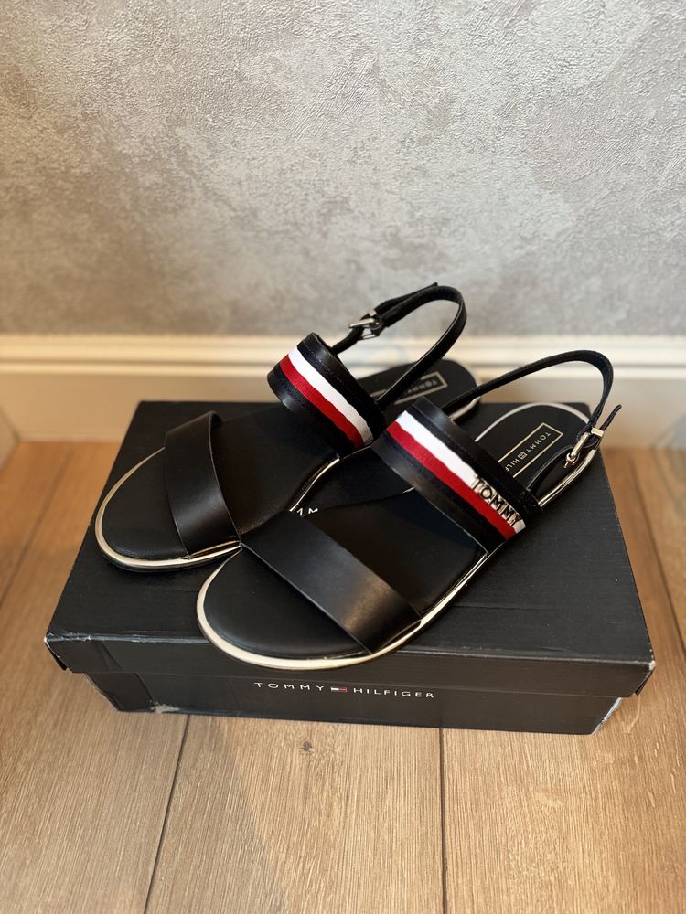 Сандалии Tommy Hilfiger 40р 19990тг