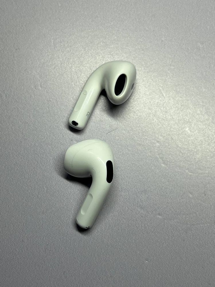 AirPods 4 / CT15637