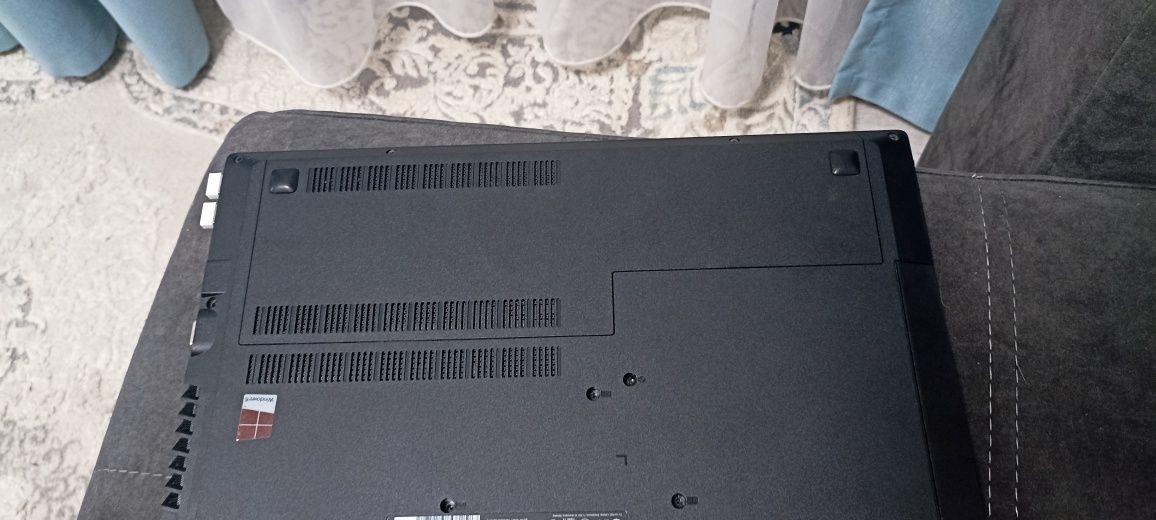 2 ноутбука: один почти новый (Ryzen 3) второй в хорошем состоянии (i5